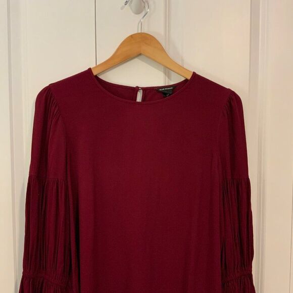 Club Monaco Burgundy Maroon Tiered Bell Sleeve Top Large - Picture 2 of 10